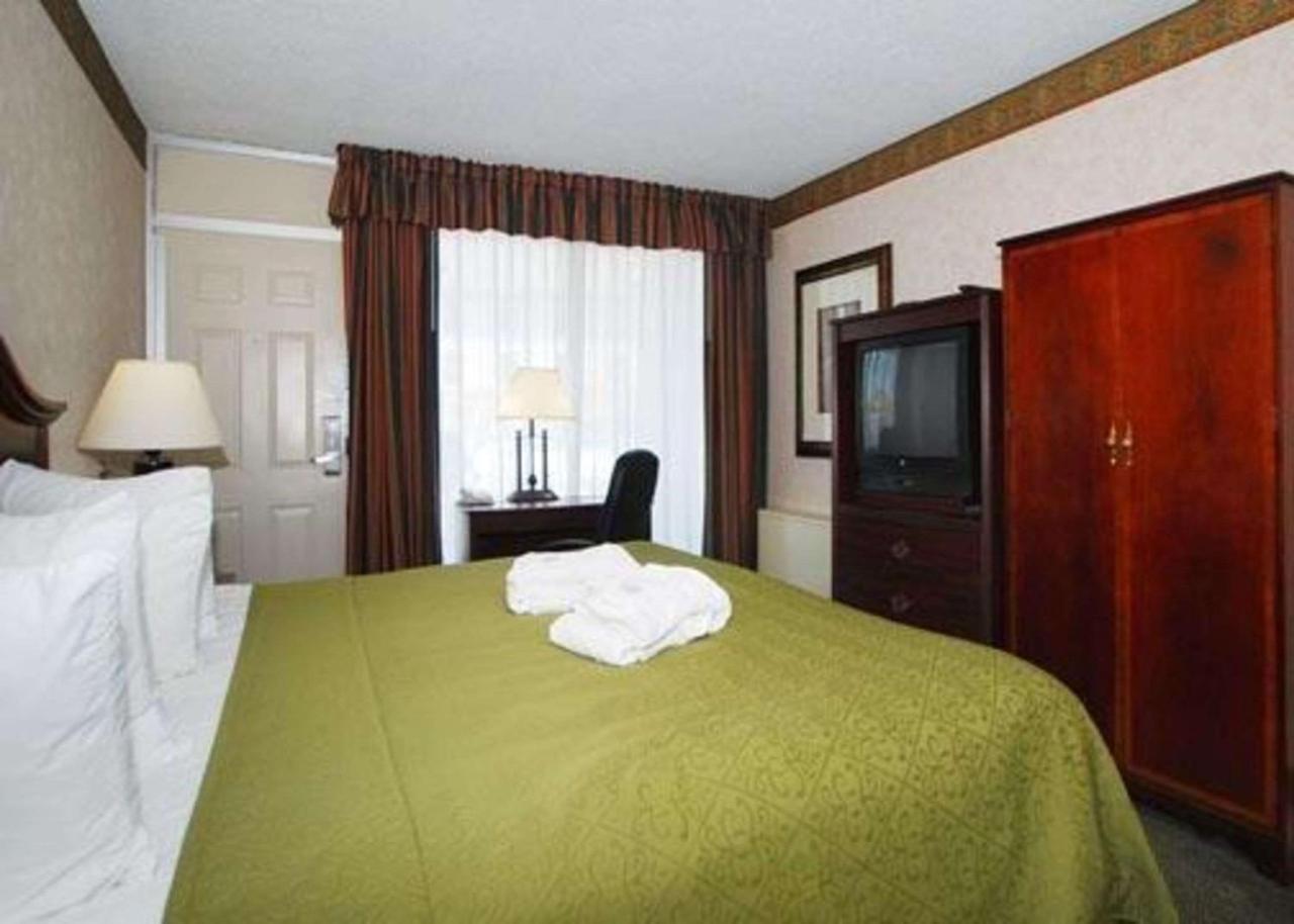 Rodeway Inn Conference Center Крофордсвилл Экстерьер фото